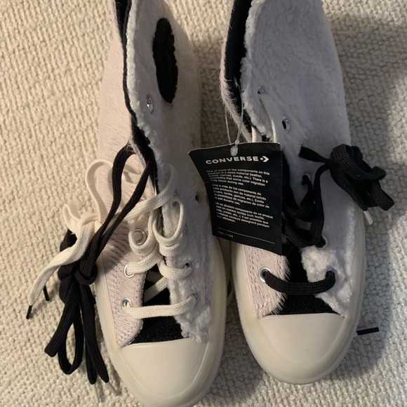 Converse Funky White/Black Chuck Taylor Sneakers💕👟 - Picture 2 of 10